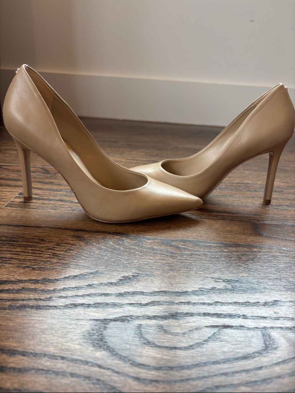 Sam Edelman Hazel Pointed Toe Pump - Picture 5 of 9